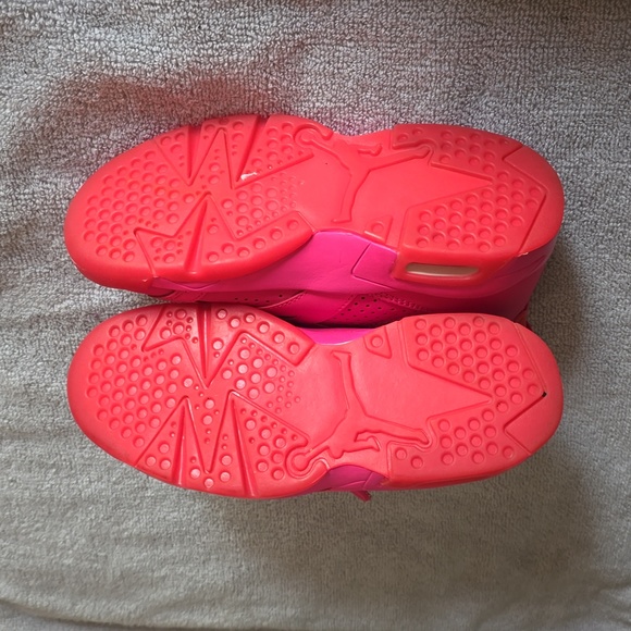 Jordan 6 Retro - Picture 3 of 5